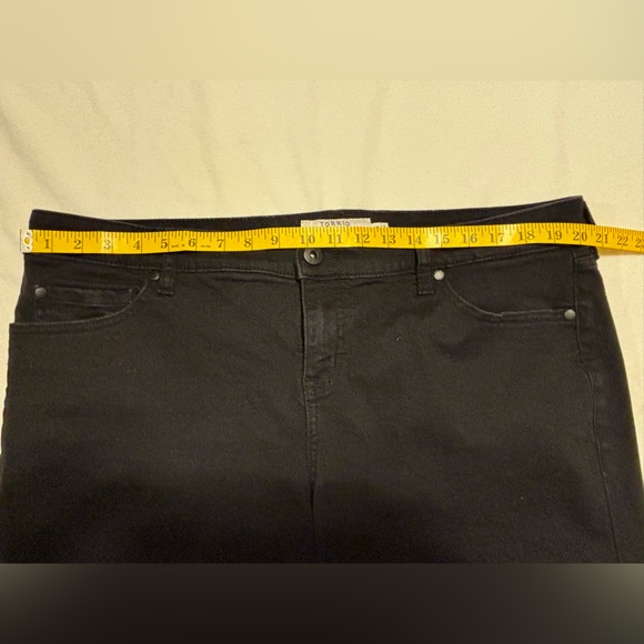 Torrid black denim 7” shorts, 18 - Picture 4 of 9